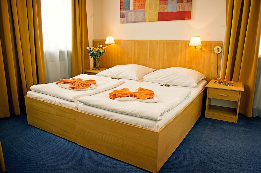Hotel Nabucco Prague Ngoại thất bức ảnh