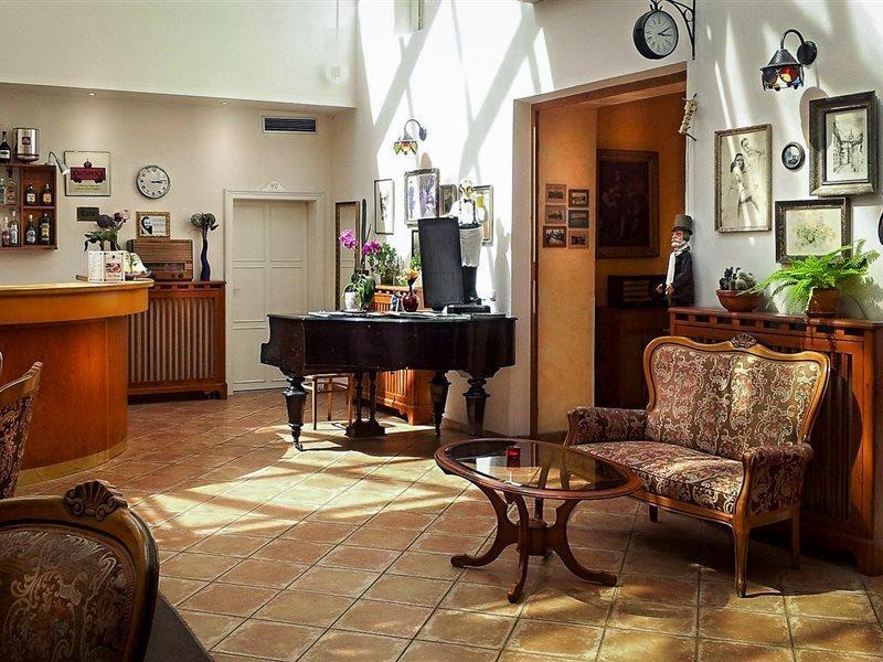 Hotel Nabucco Prague Ngoại thất bức ảnh